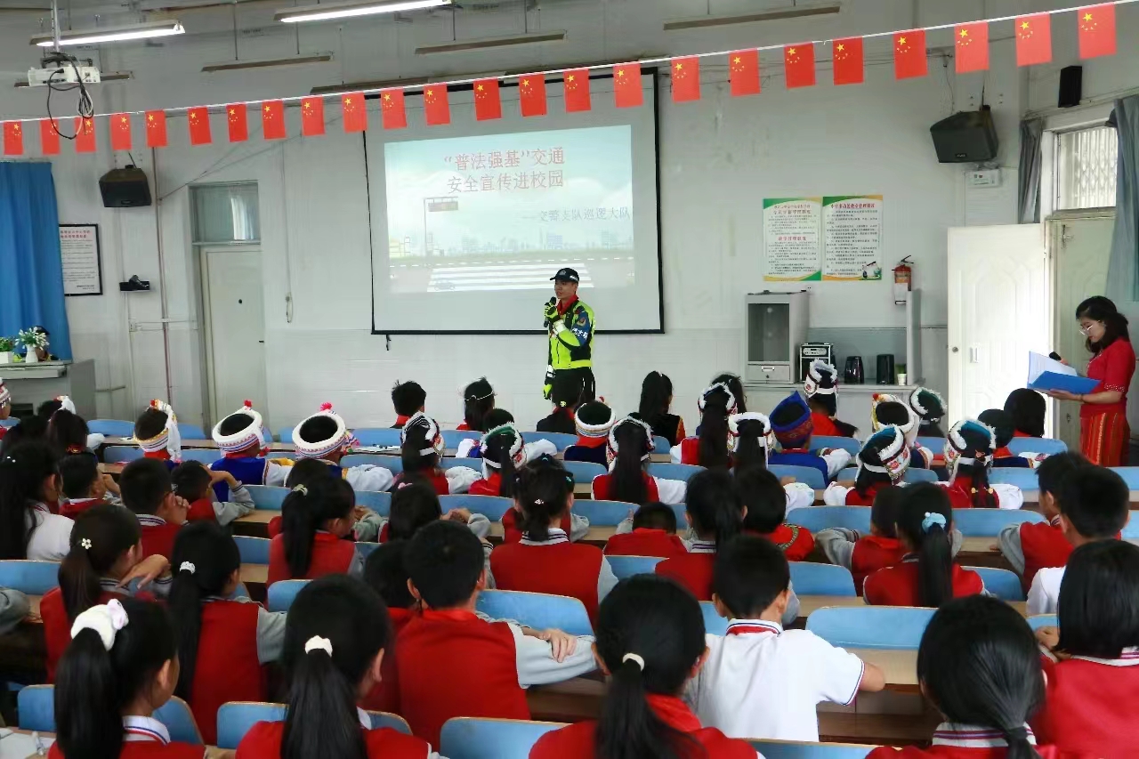 观音山中心学校4.jpg