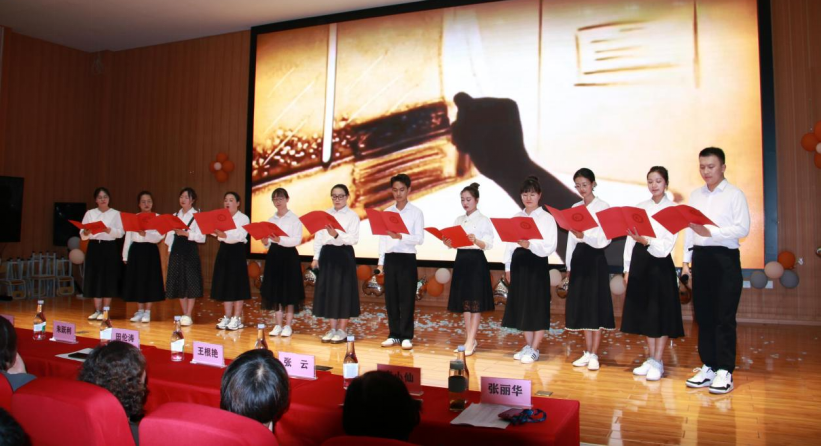 昆明市中华小学：致敬“躬耕者”，欢庆教师节