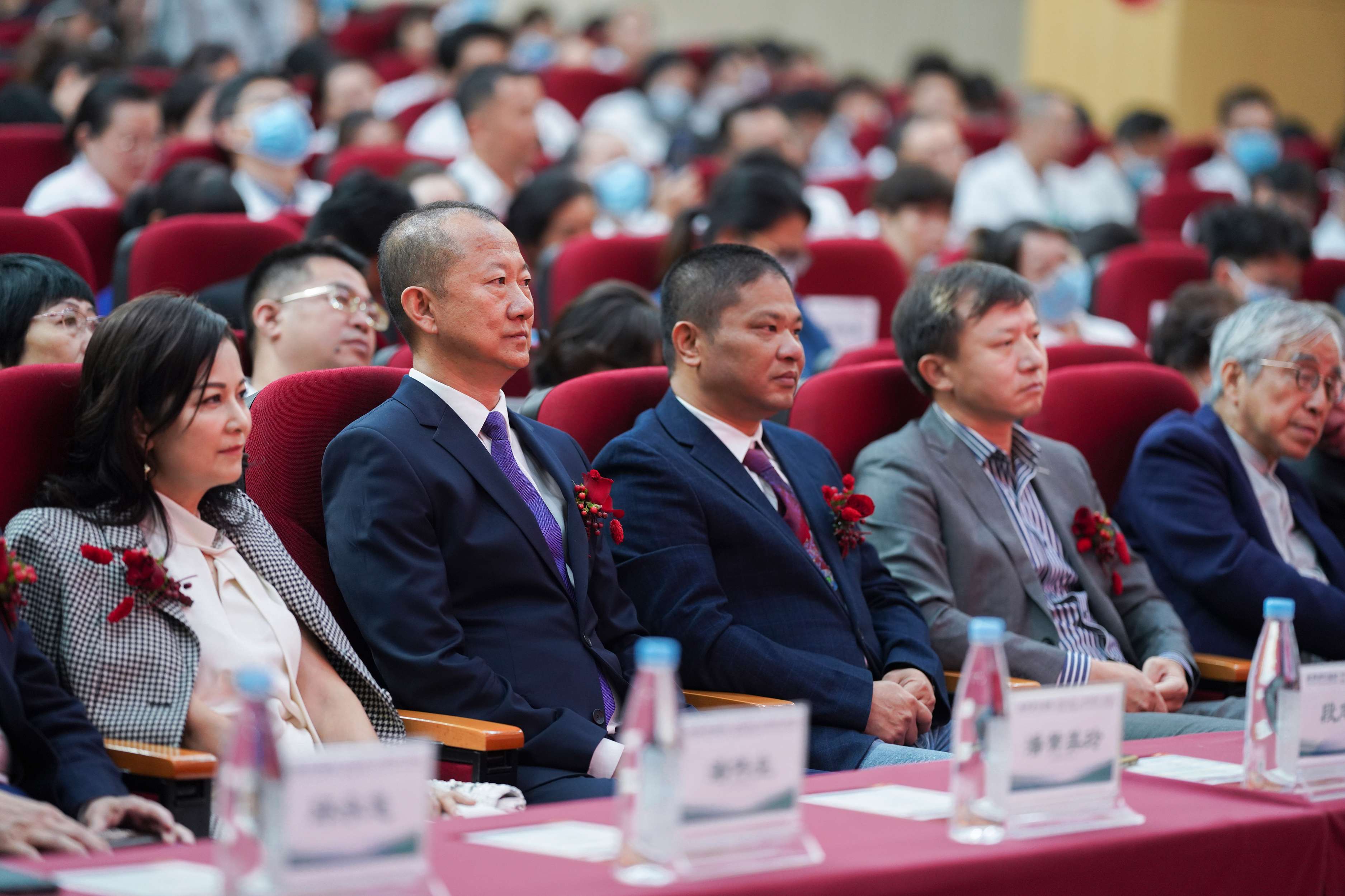 图2.jpg