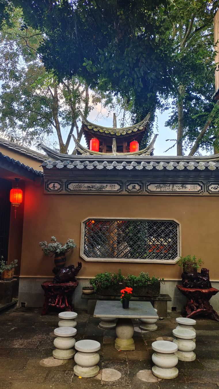 赵辉摄 (1).jpg