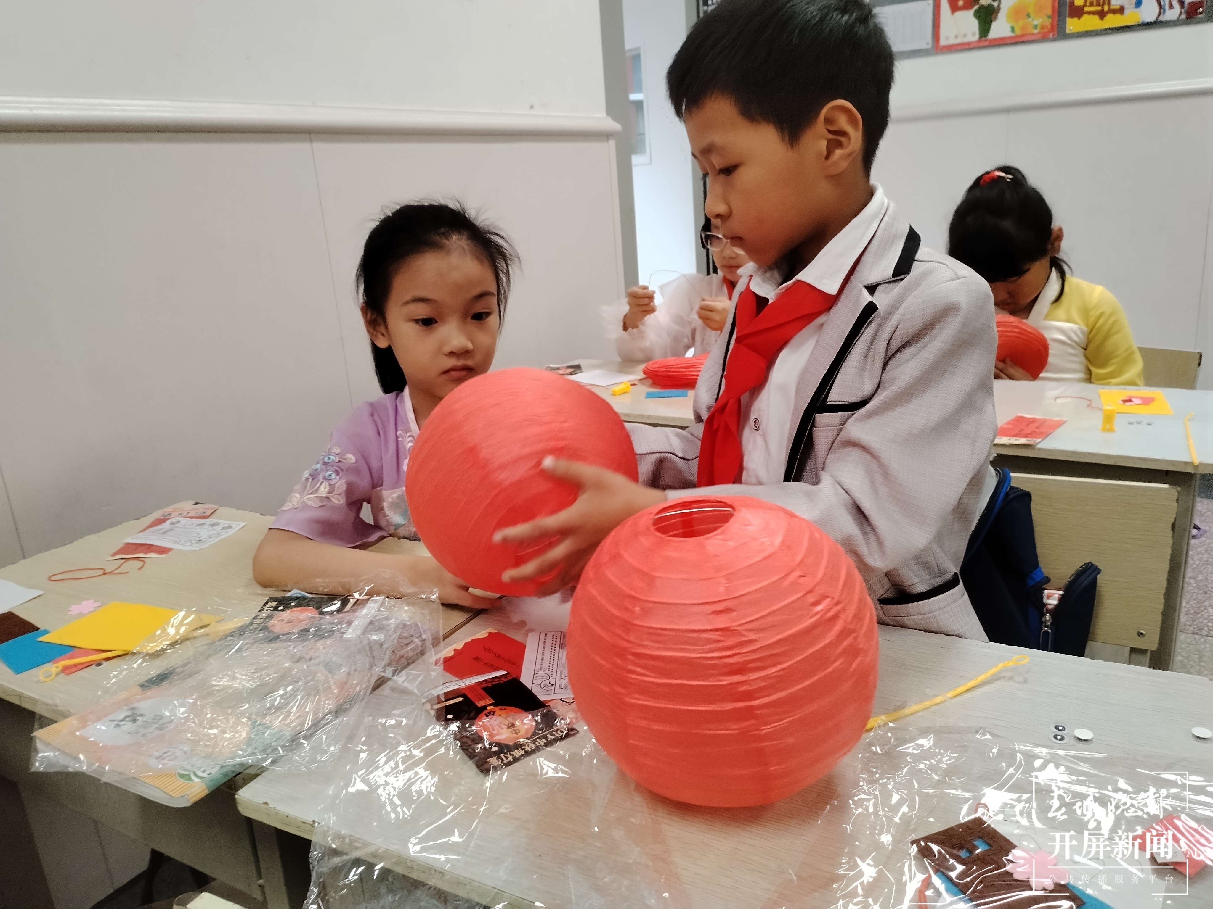 海源制作灯笼