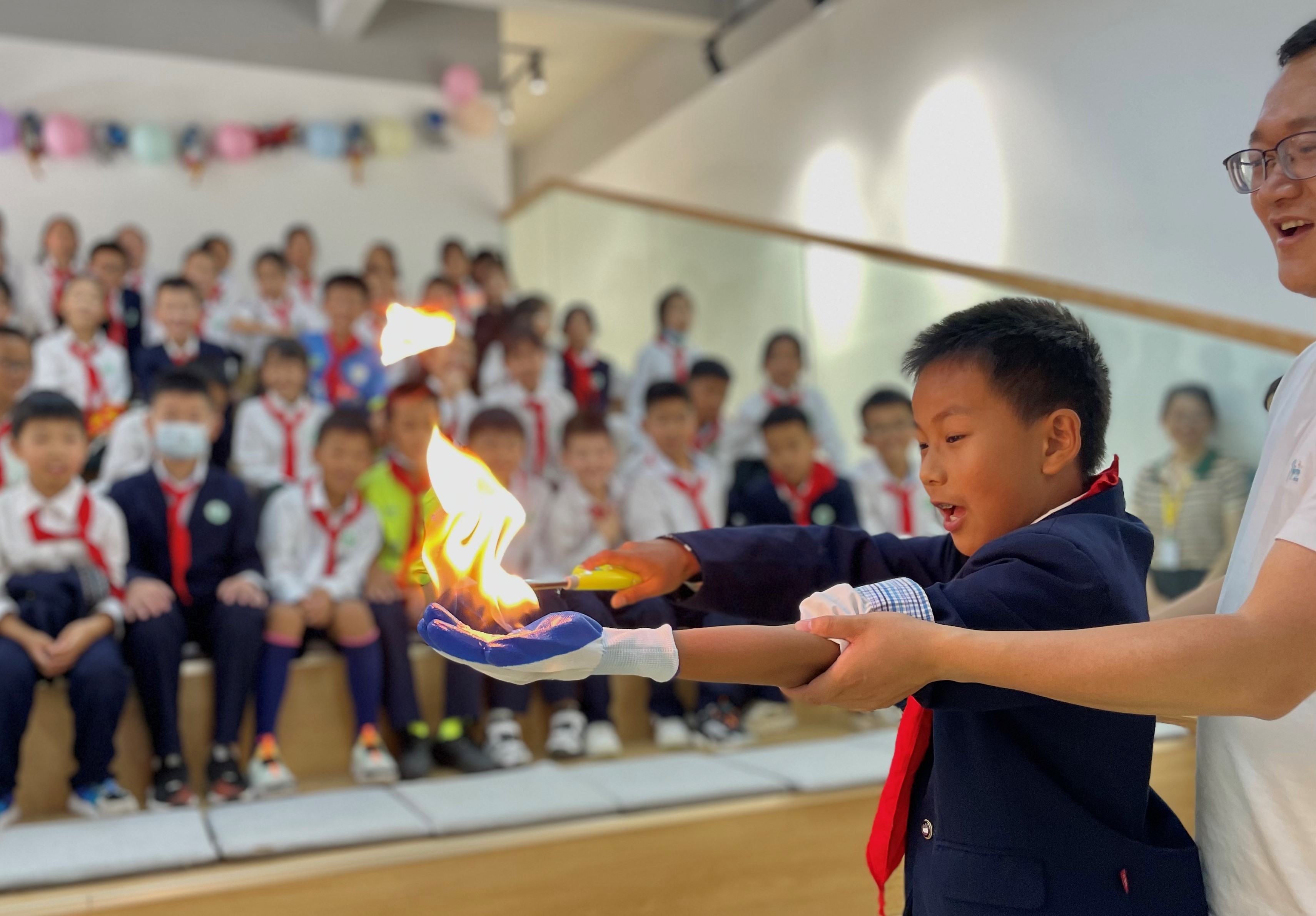 芳草地国际学校