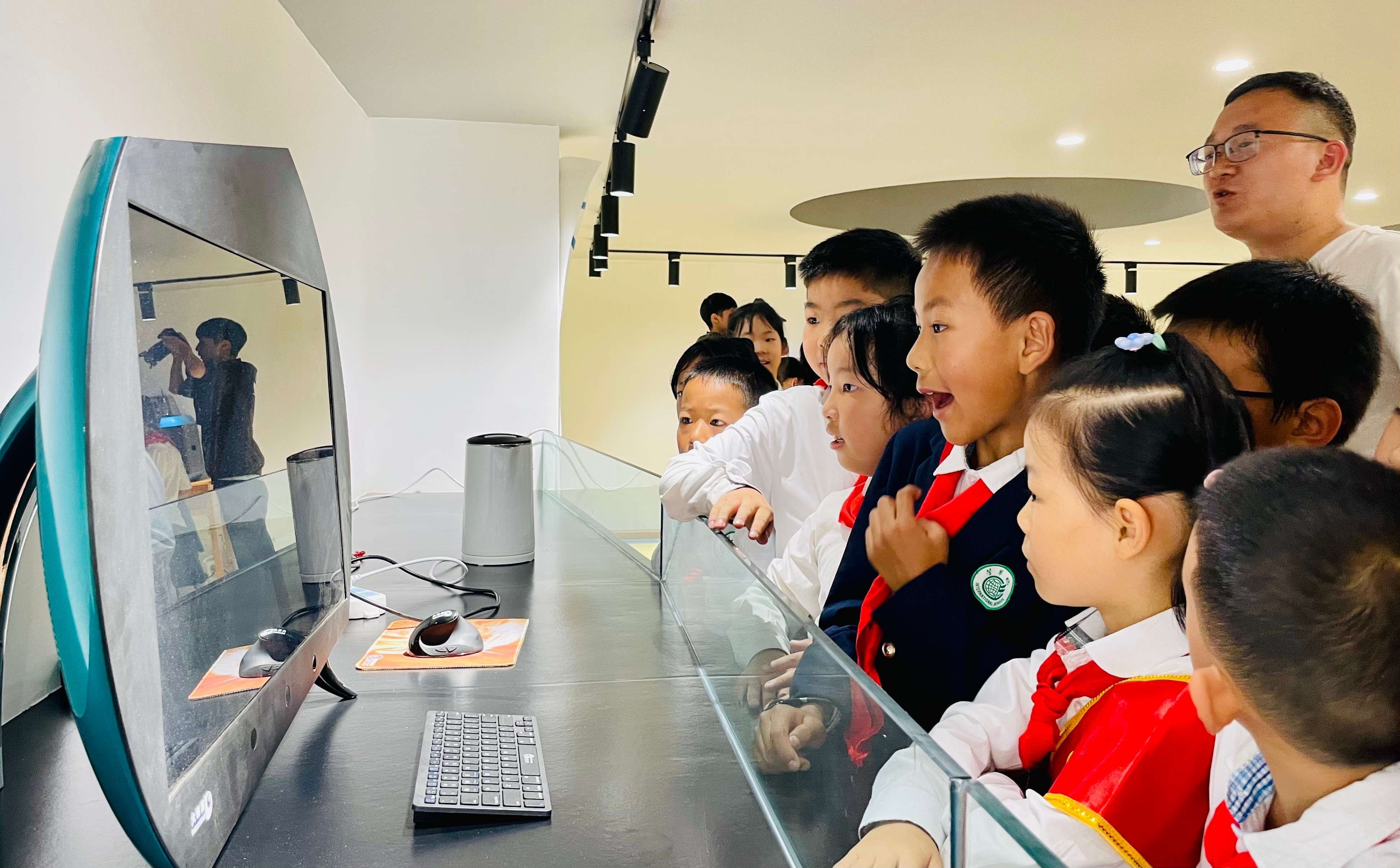 芳草地国际学校
