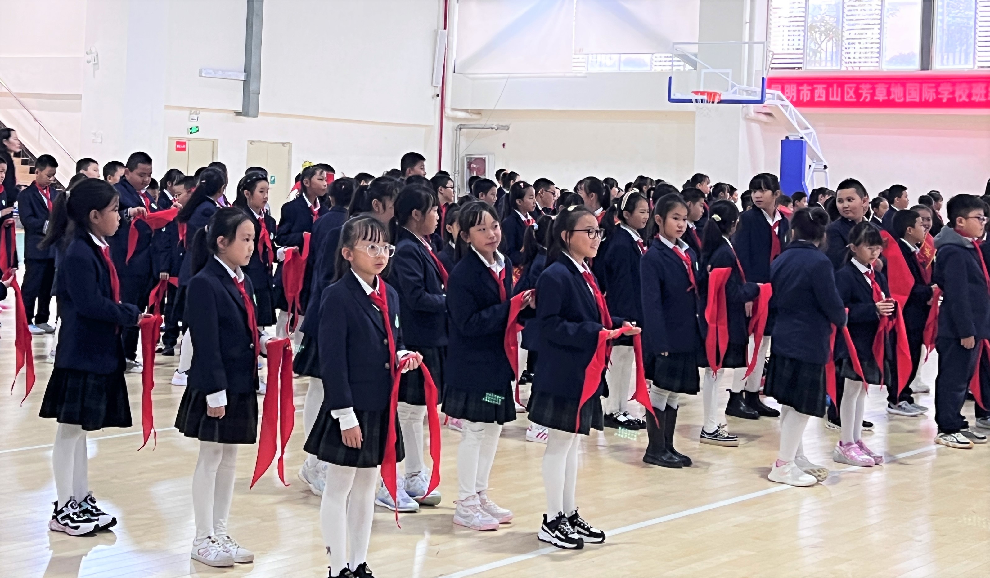 芳草地国际学校