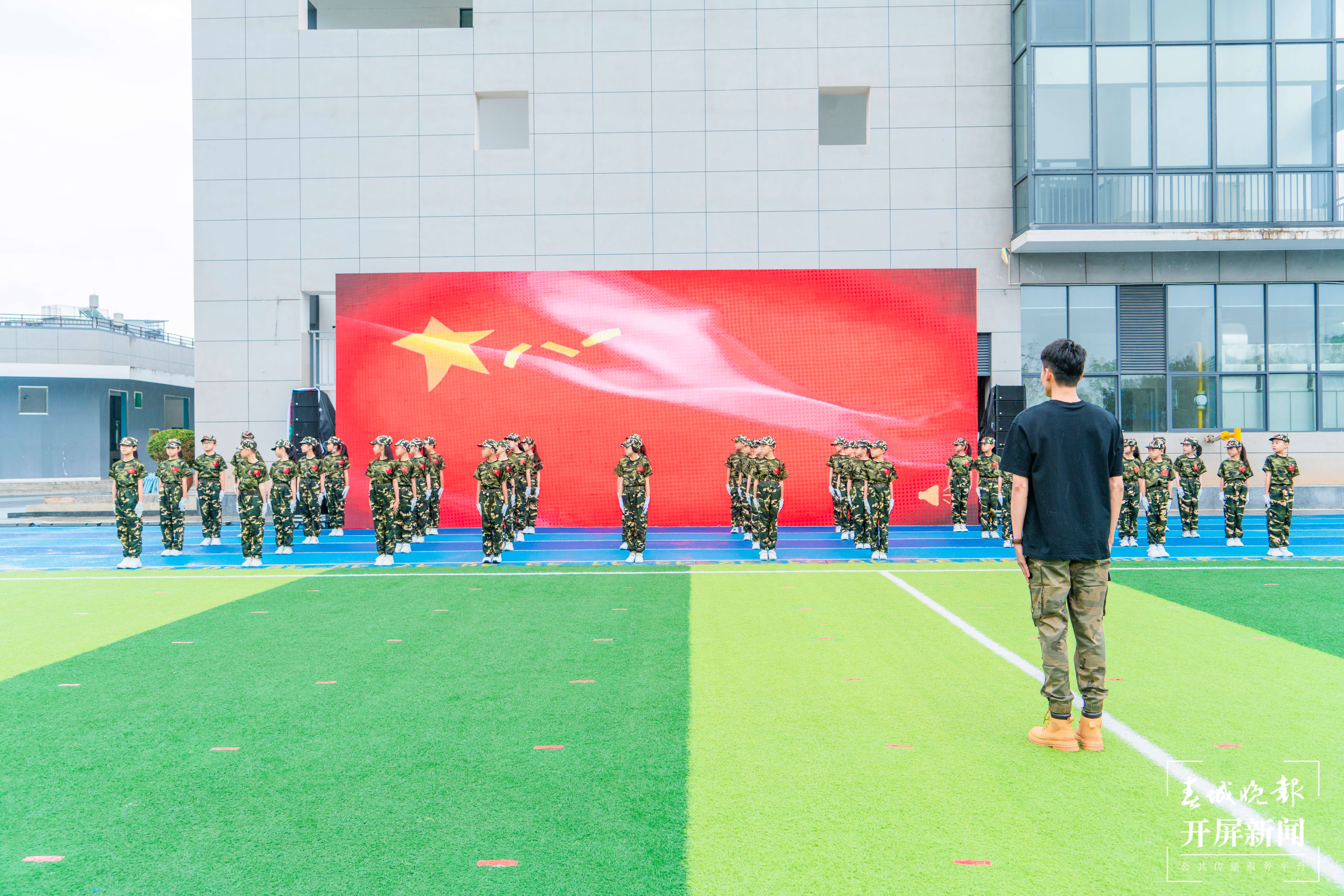 书林一小福海校区建队日