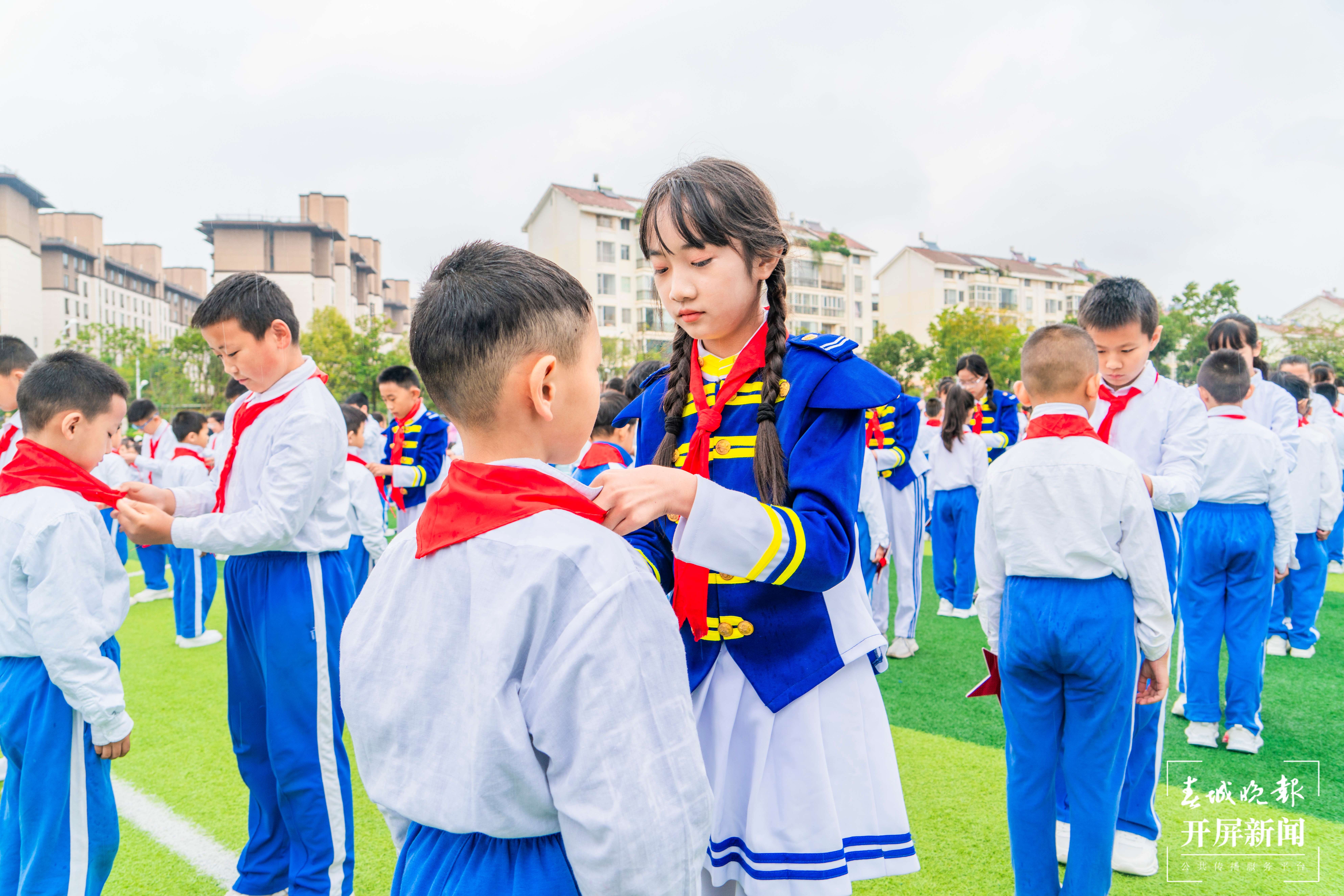 书林一小福海校区建队日