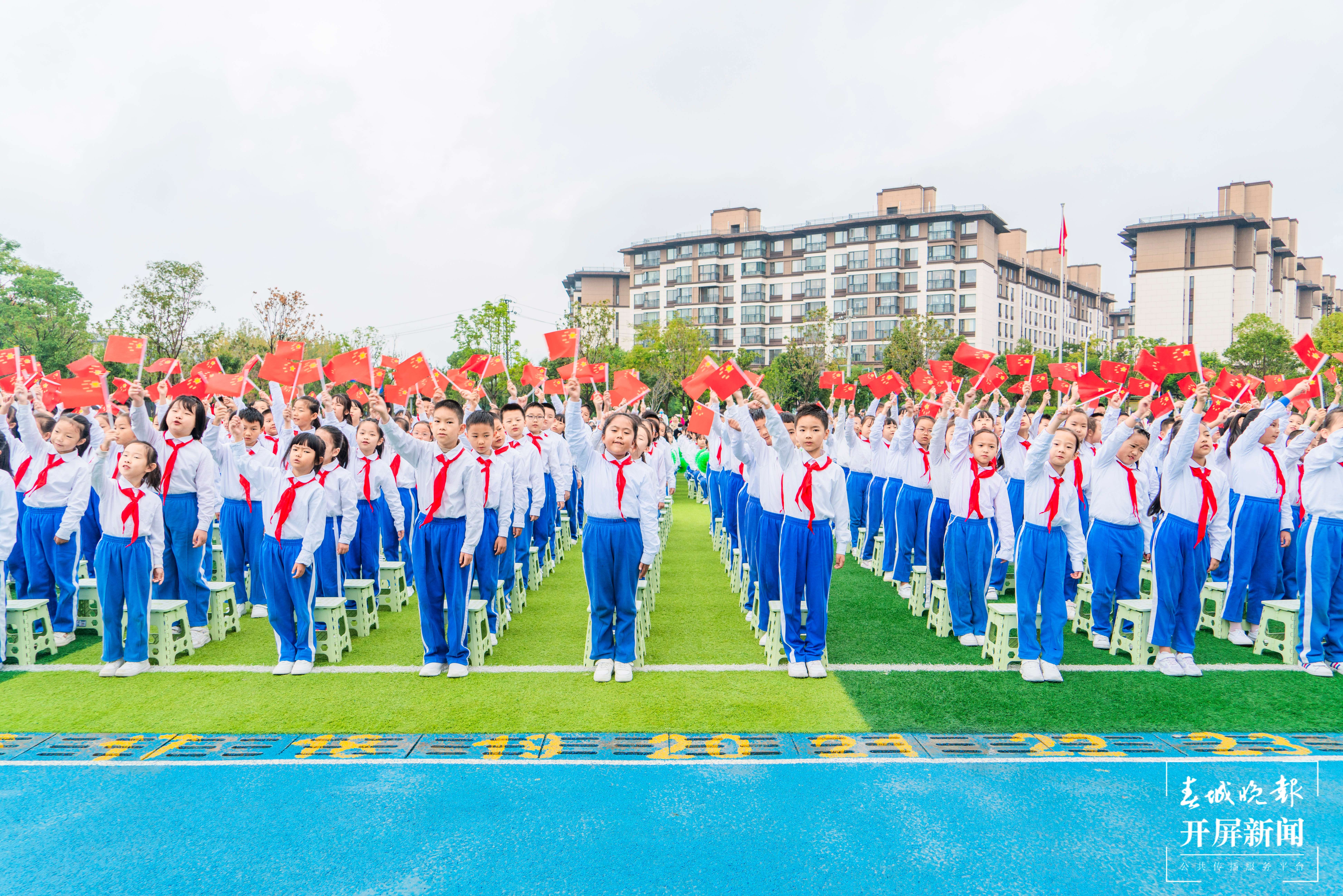 书林一小福海校区建队日