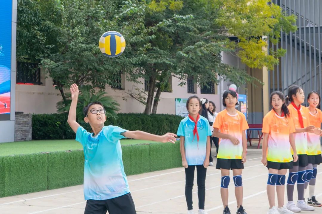 东华小学