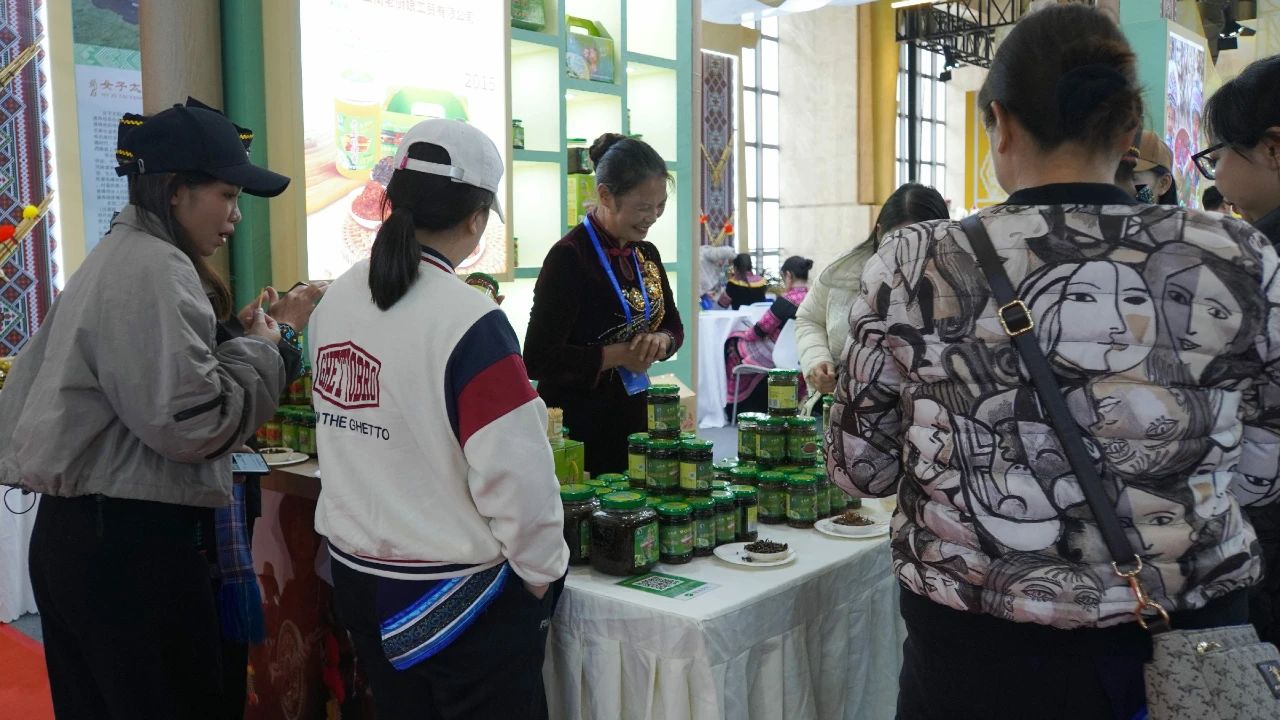 非遗出圈！“宝藏文山”亮相文博会