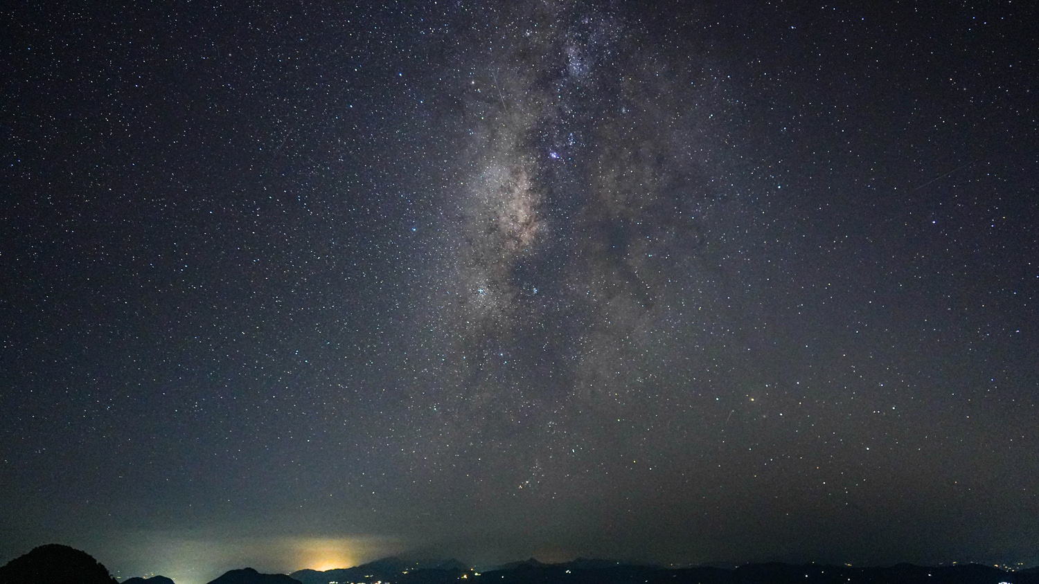 19绝美星空10月23日晚拍摄.jpg