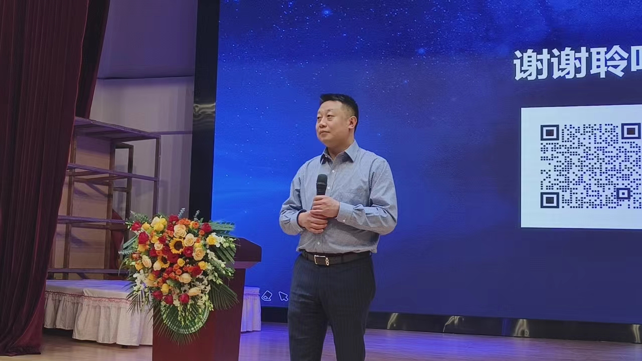 眼科普图3.jpg