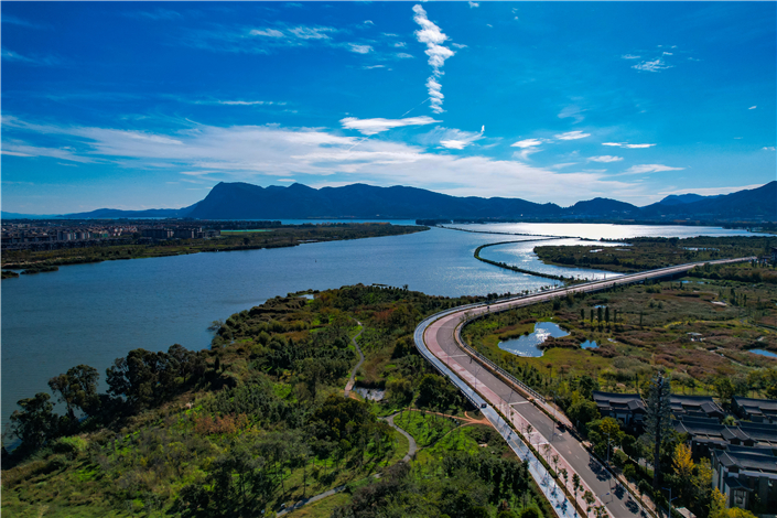 滇池绿道草海段实拍图.jpg