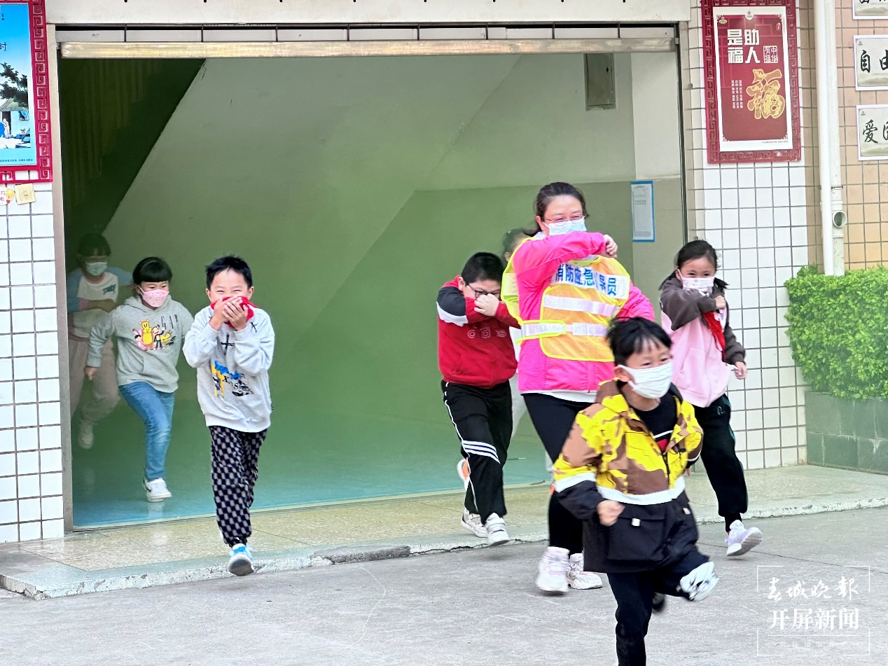 盘龙小学6.png