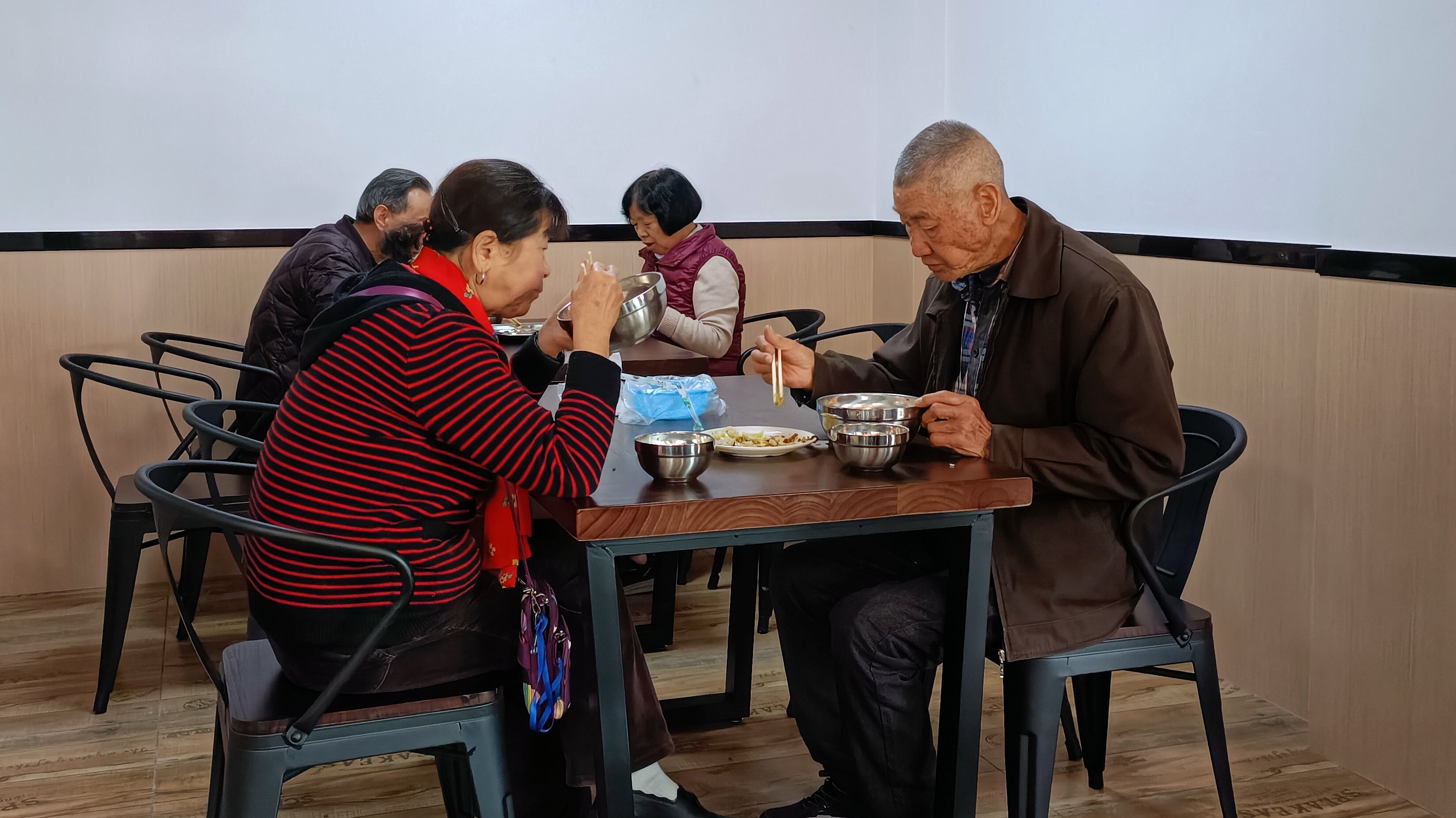 红塔区幸福食堂开业 (6).jpg