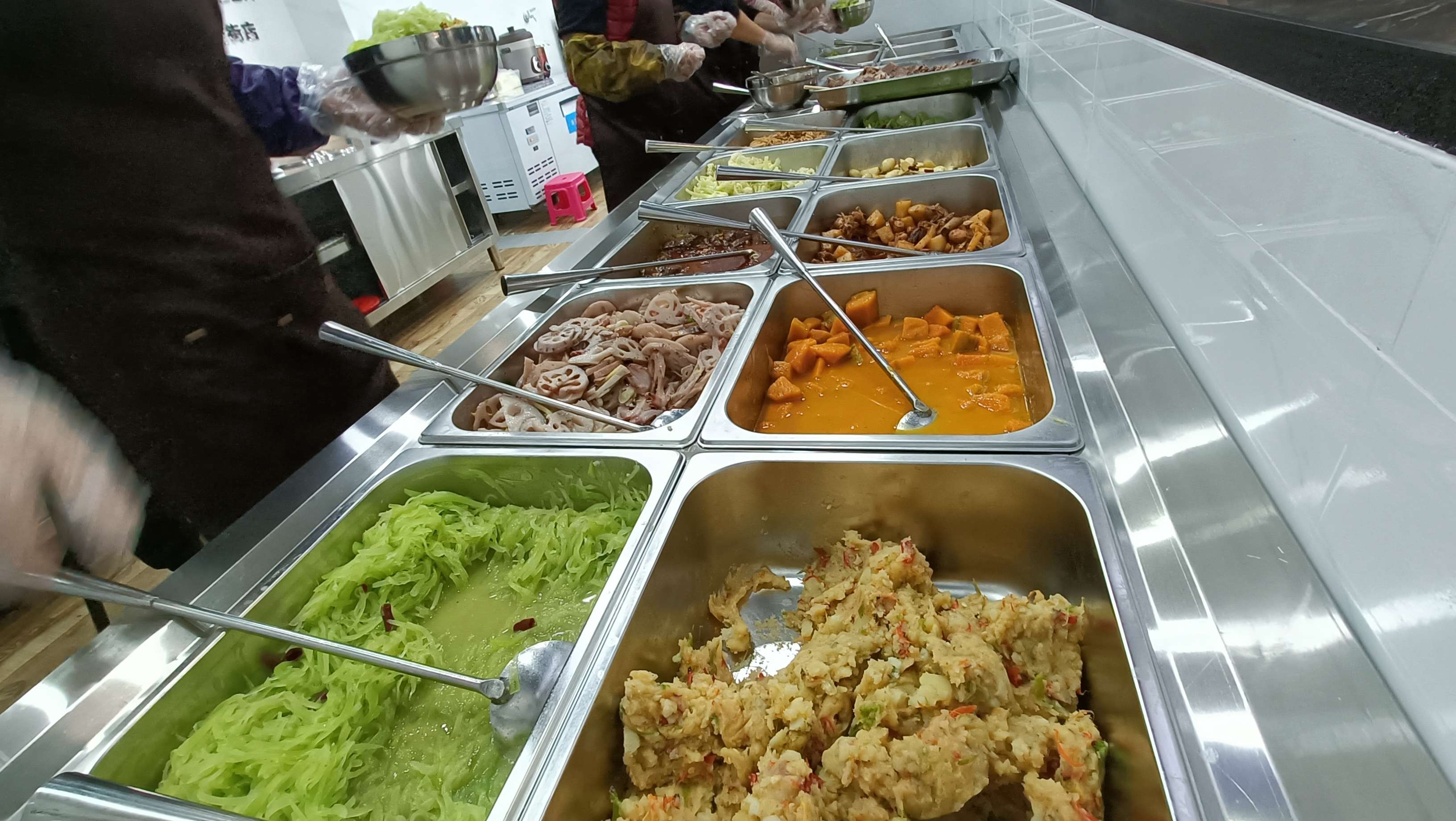 红塔区幸福食堂开业 (3).jpg