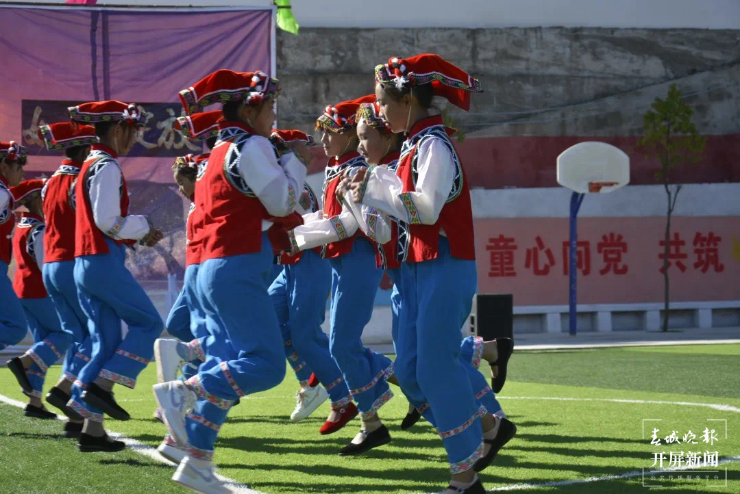 蔡崇信提名校长张至平