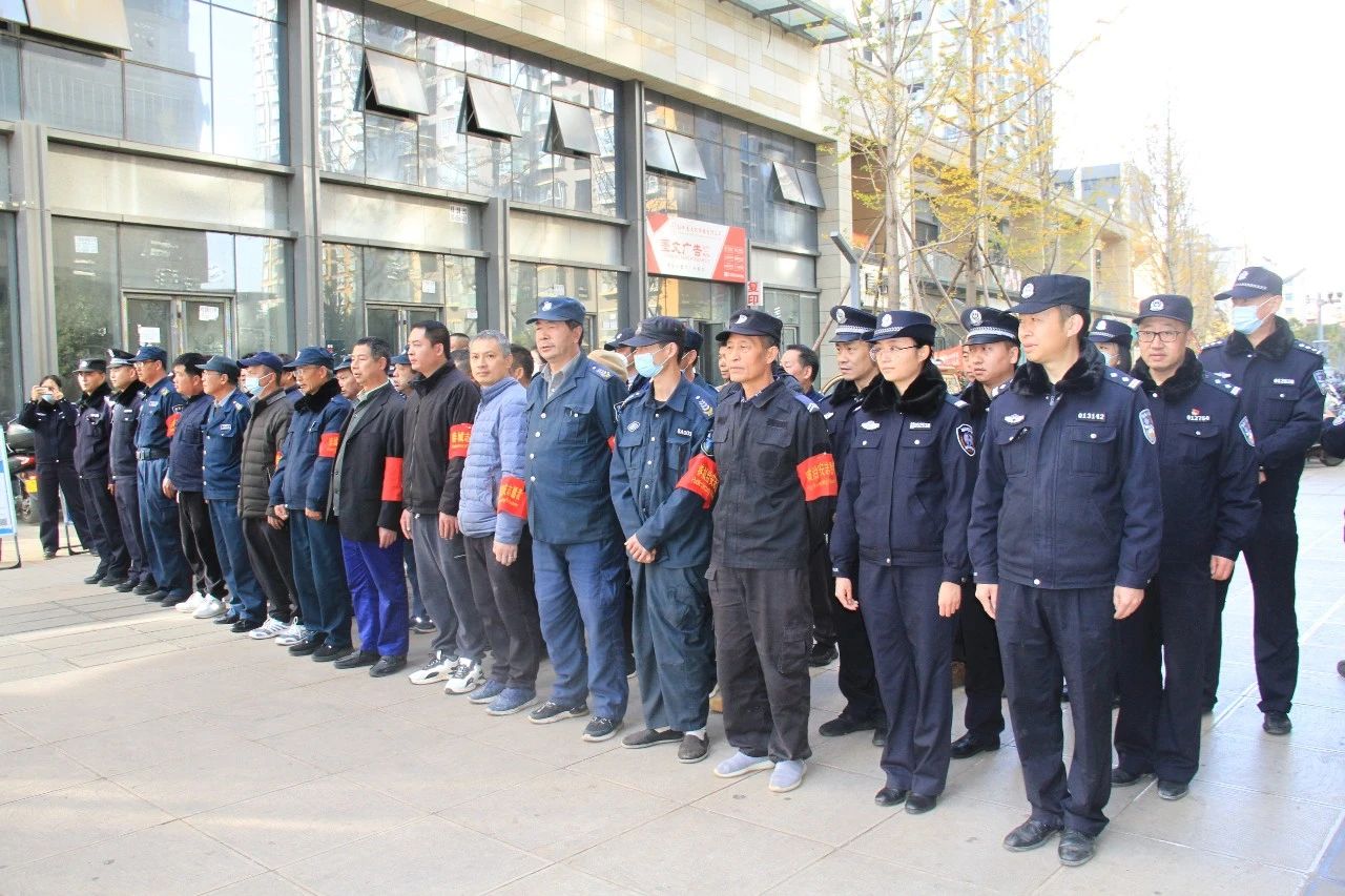 茭菱所、反诈中心组织开展春城“红袖标”积分兑换暨打击治理“两卡”反诈宣传活动