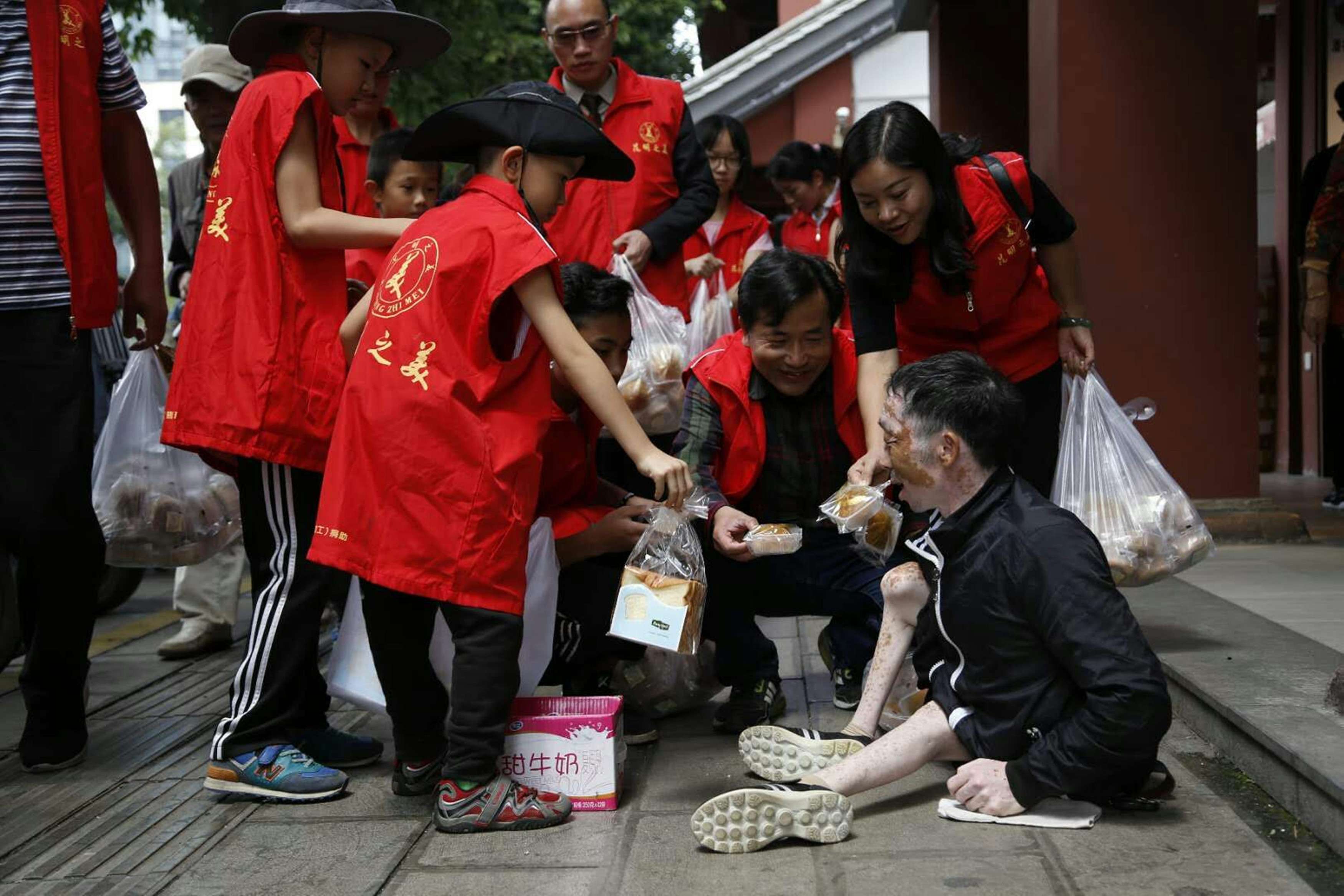 全国最美志愿者顾中国：最好的时代最灿烂的年华做最美的事