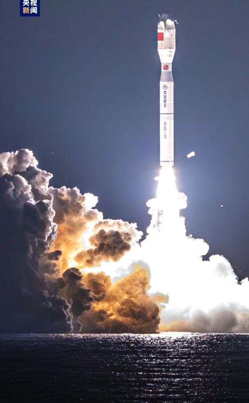 我国成功发射卫星互联网技术试验卫星1.png