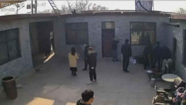 河北一老人家中1吨过冬煤被收走,镇政府回应:属劣质散煤,对环境不好1.png