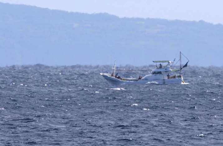 坠毁的驻日美军“鱼鹰”运输机上8人全部死亡.png