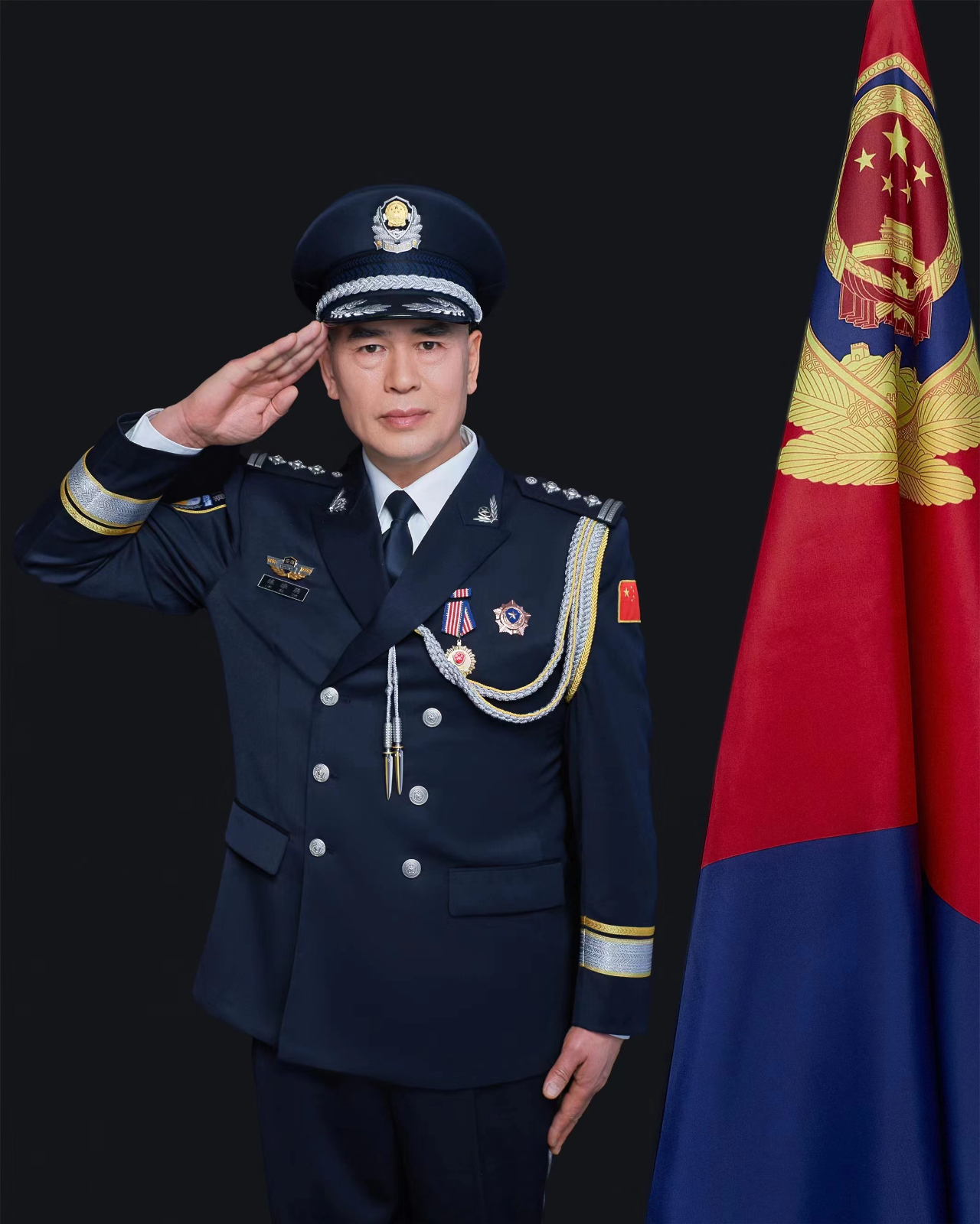 四十年坚守初心——练学腾