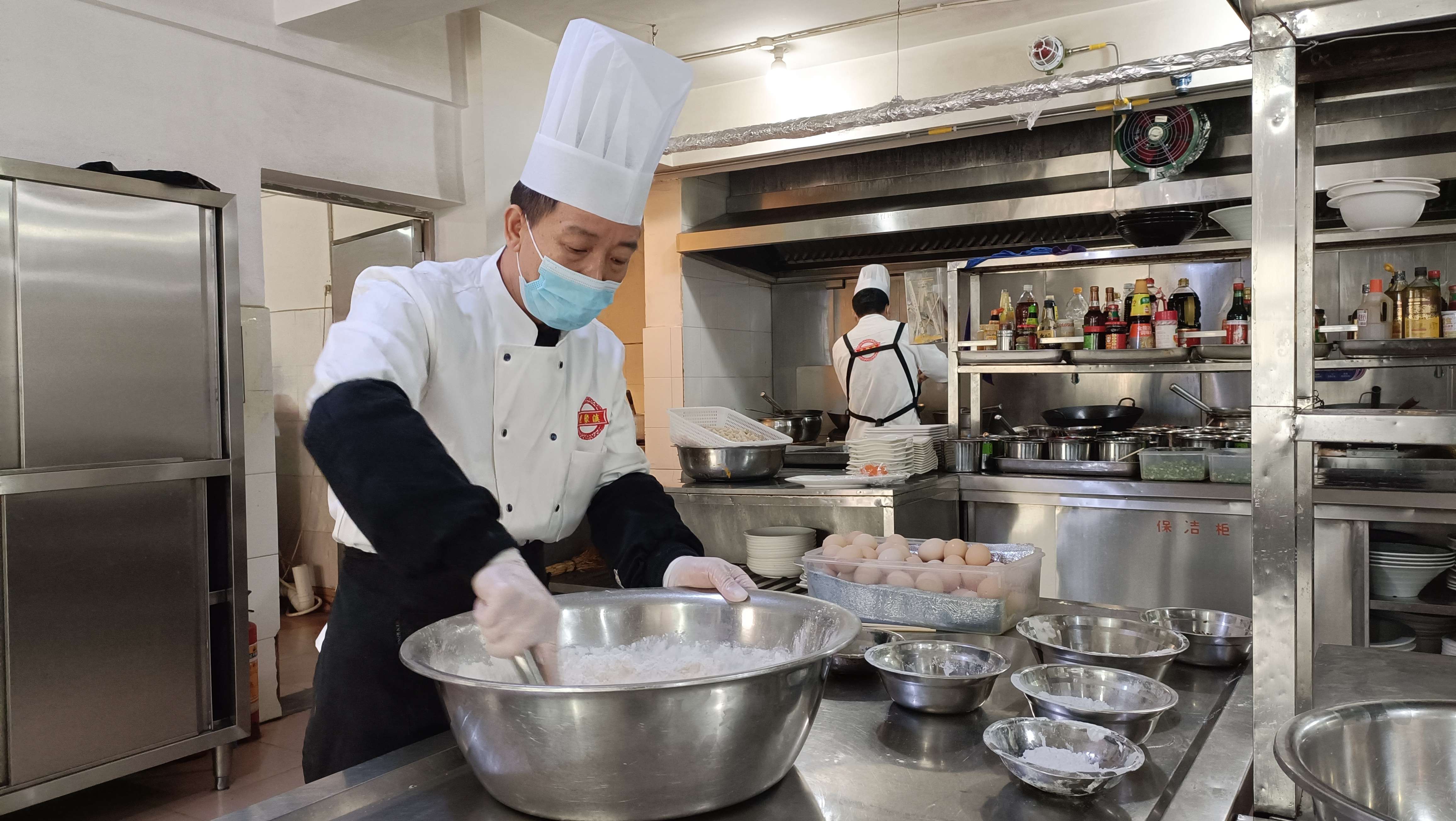 玉溪传统名菜高哩肉制作 (5).jpg