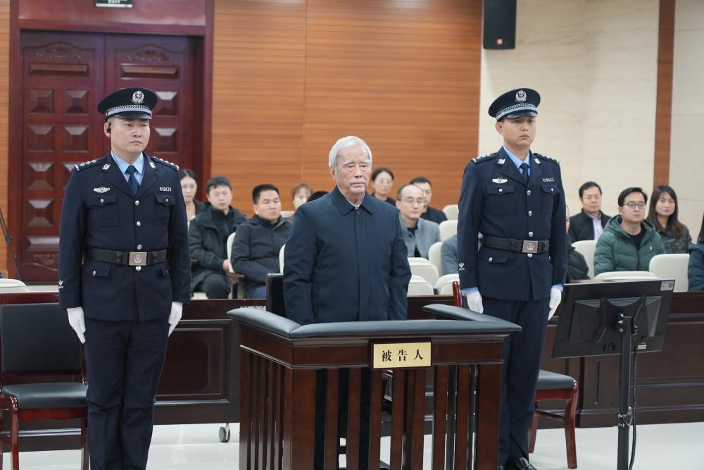  原中国铁路总公司总经理盛光祖一审获刑15年