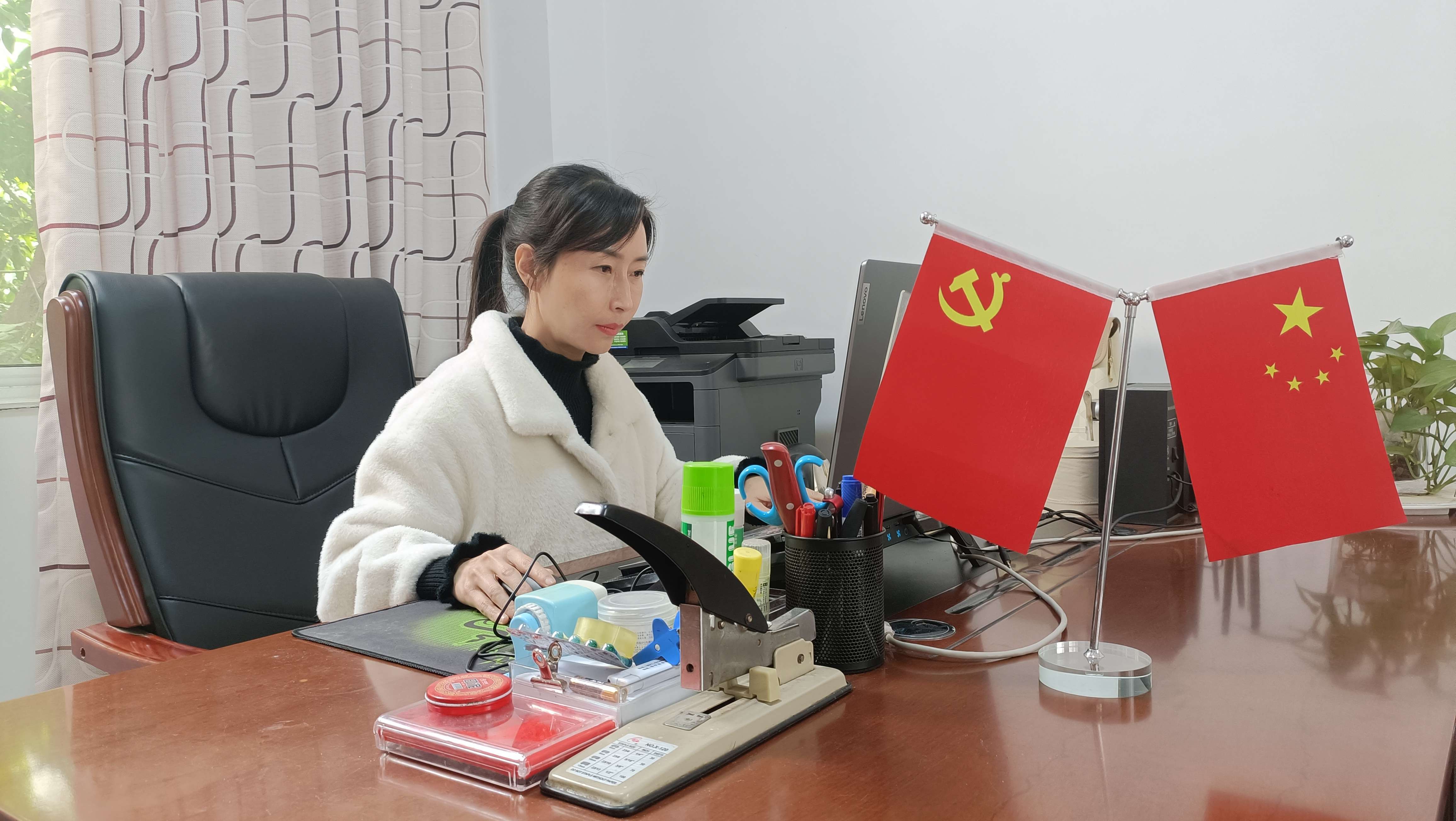 金丽云工作照 (3).jpg