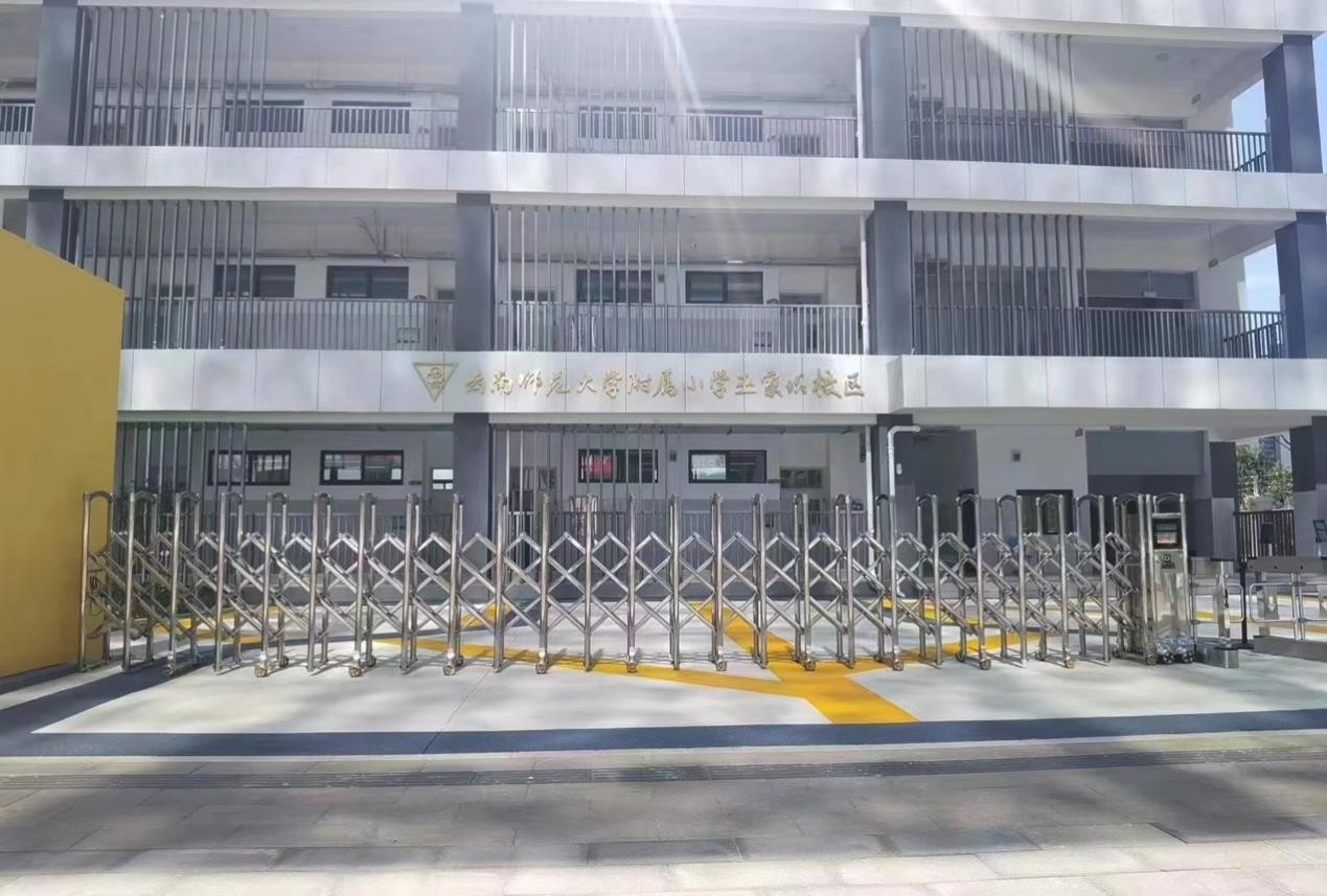 学校实拍图.jpg