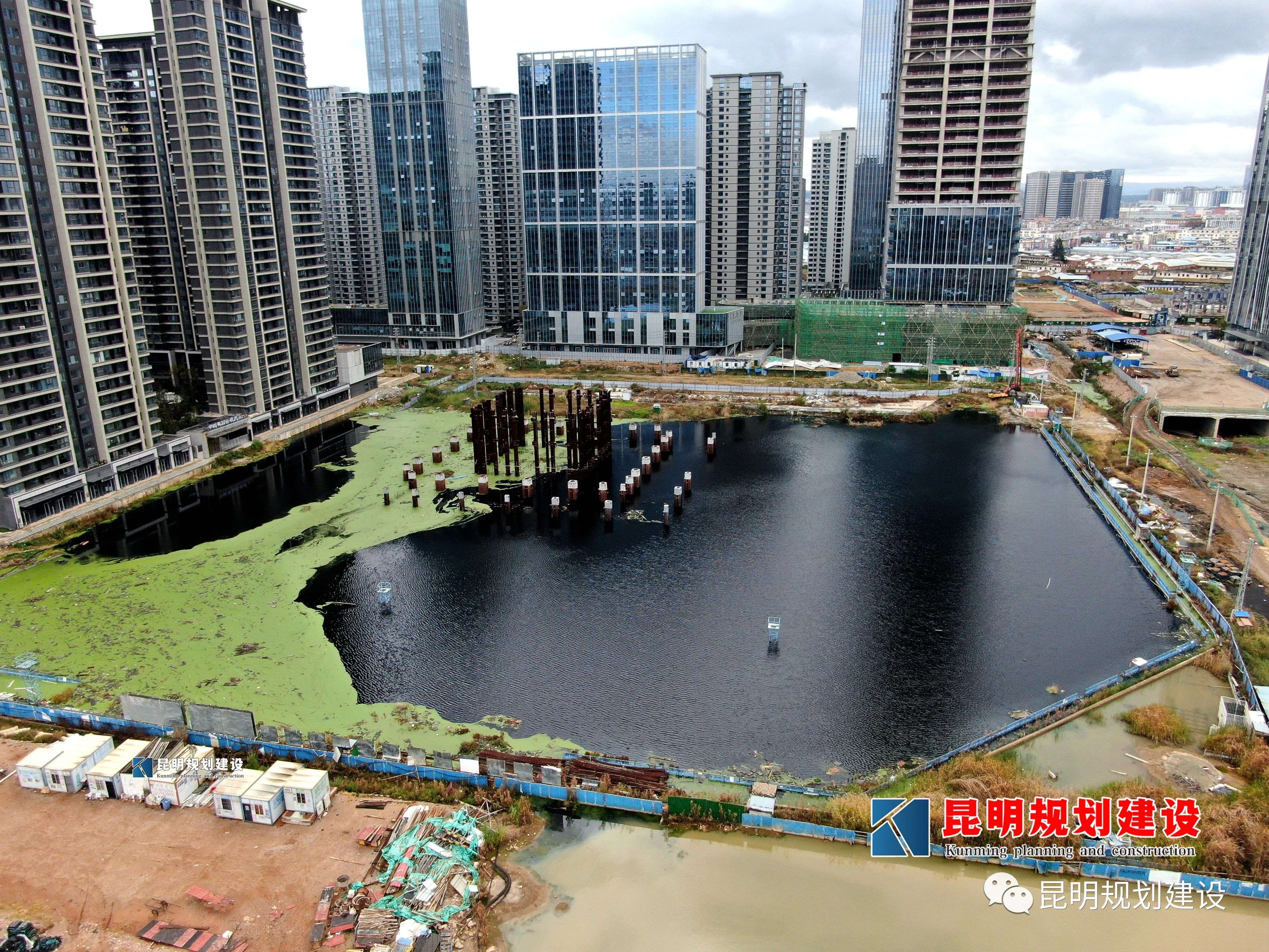 网友反映巫家坝片区总部基地建设迟缓.jpg