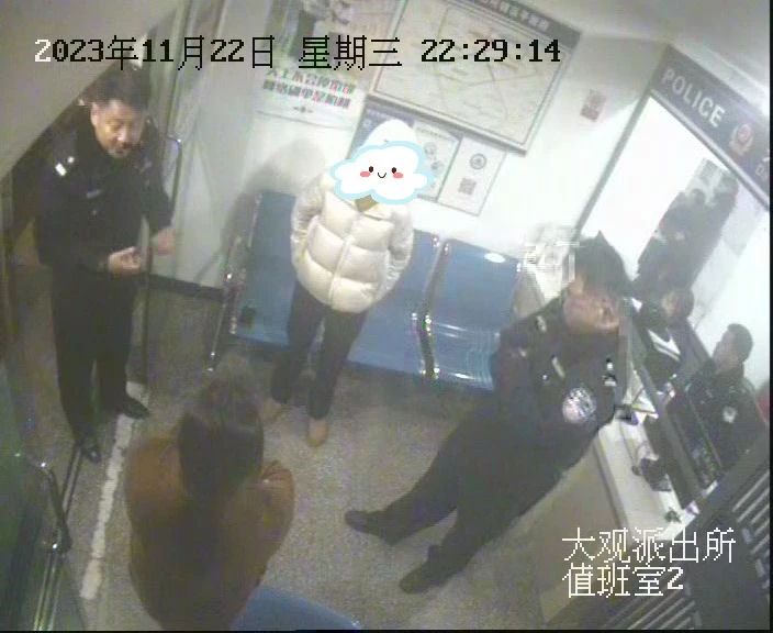  民警苦劝3小时，竟是为了阻止市民“赚钱”
