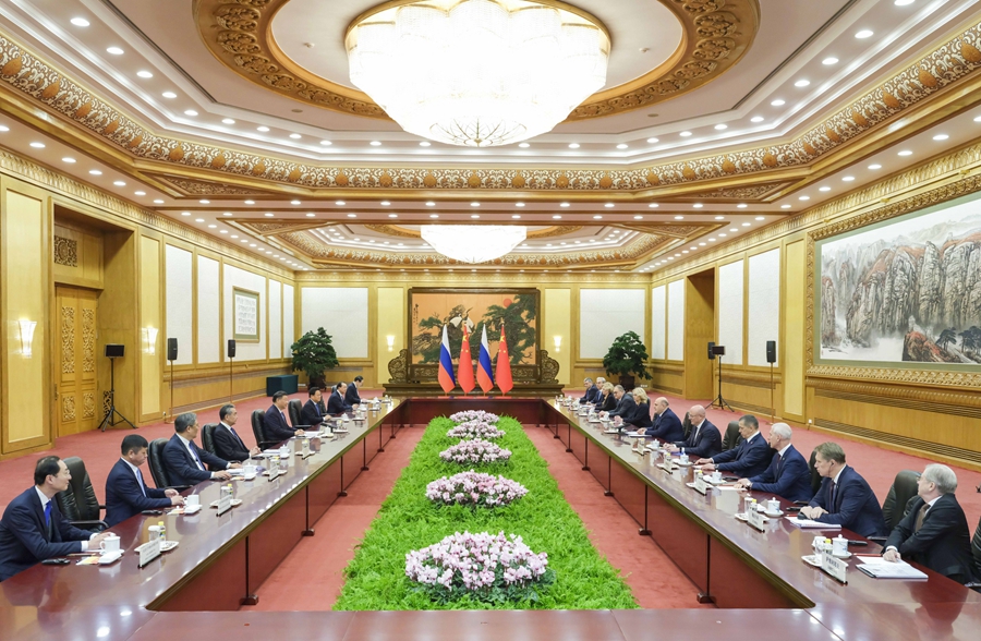 习近平会见俄罗斯总理米舒斯京2.jpg