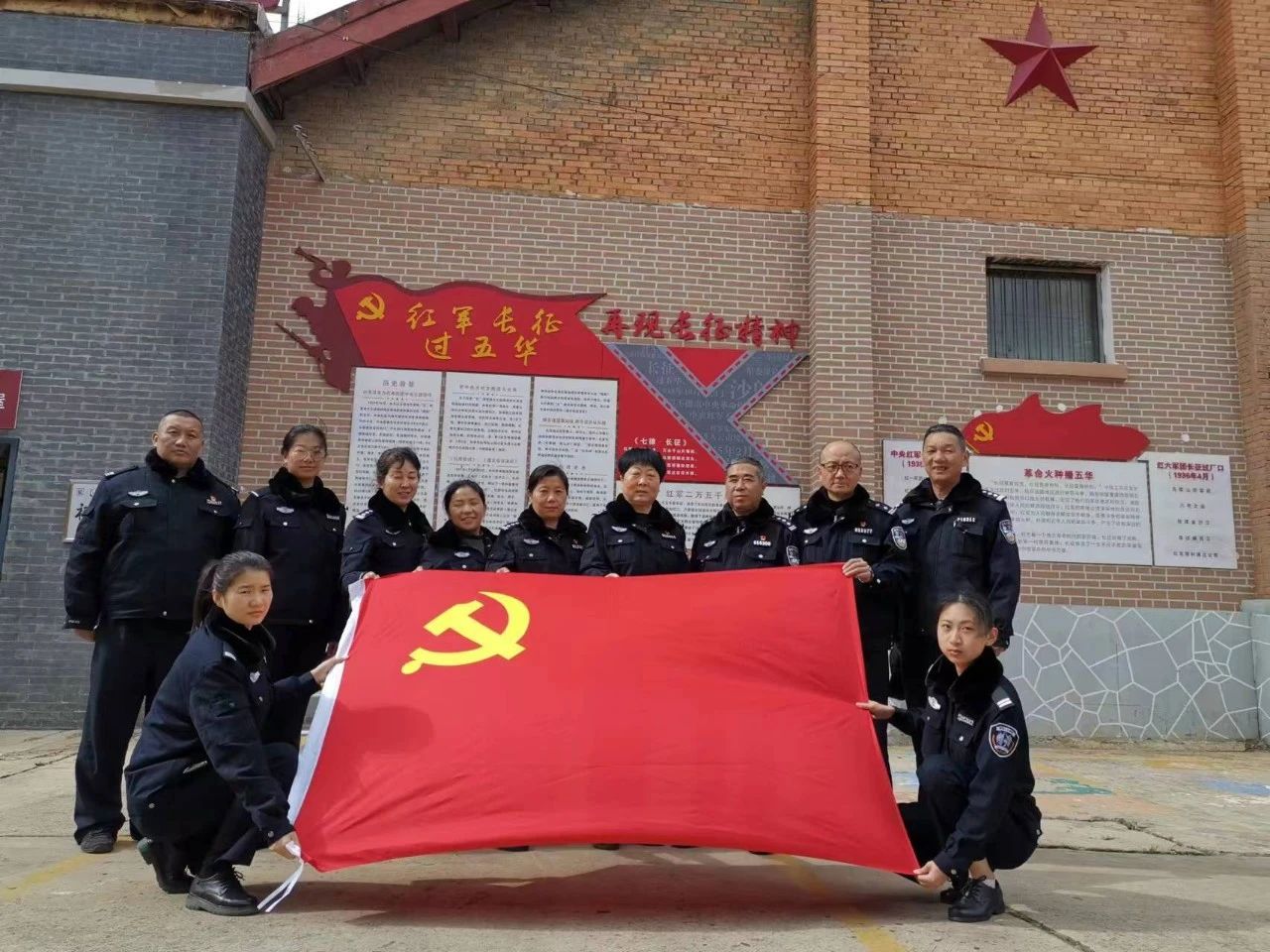 连续20年被公安部评为一级看守所是怎样炼成的？——五华区看守所坚持党建引领打造“五型警队