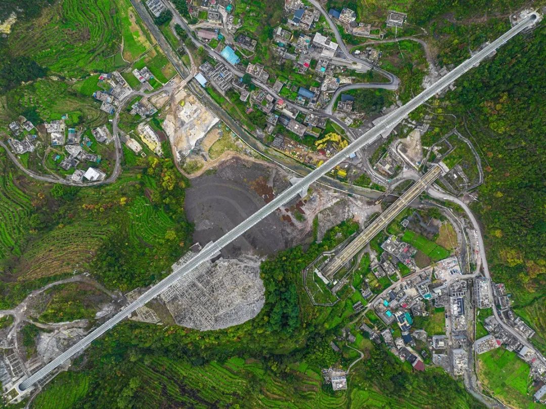 叙毕铁路3.jpg