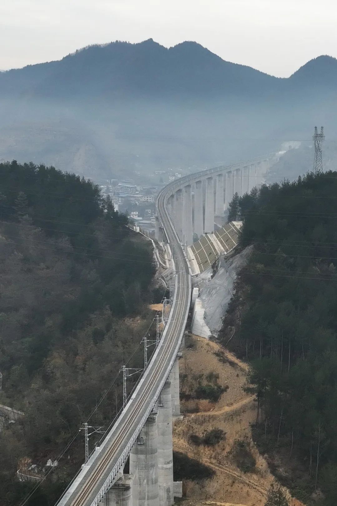 叙毕铁路4.jpg