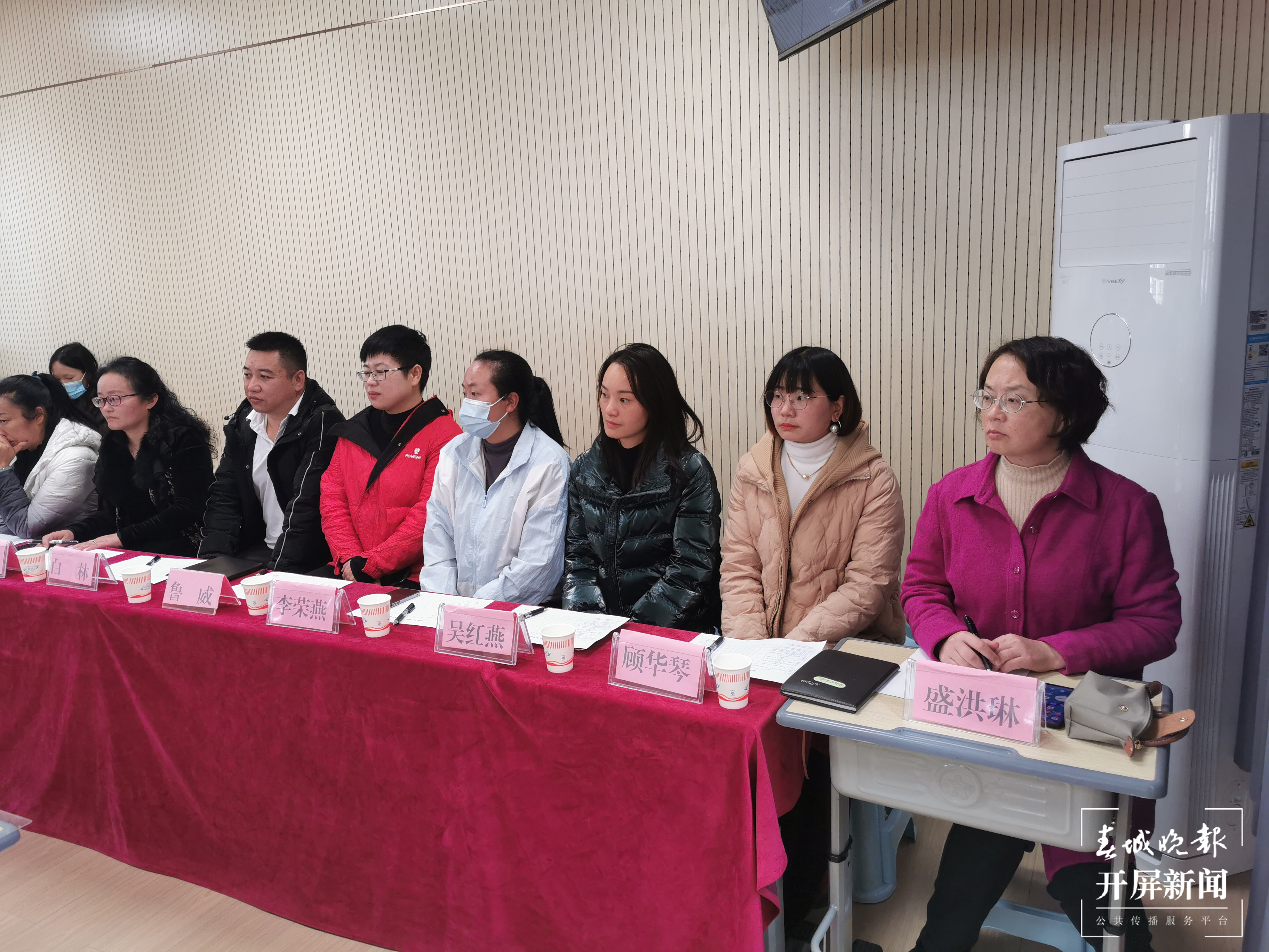 崇新小学室内操2.png