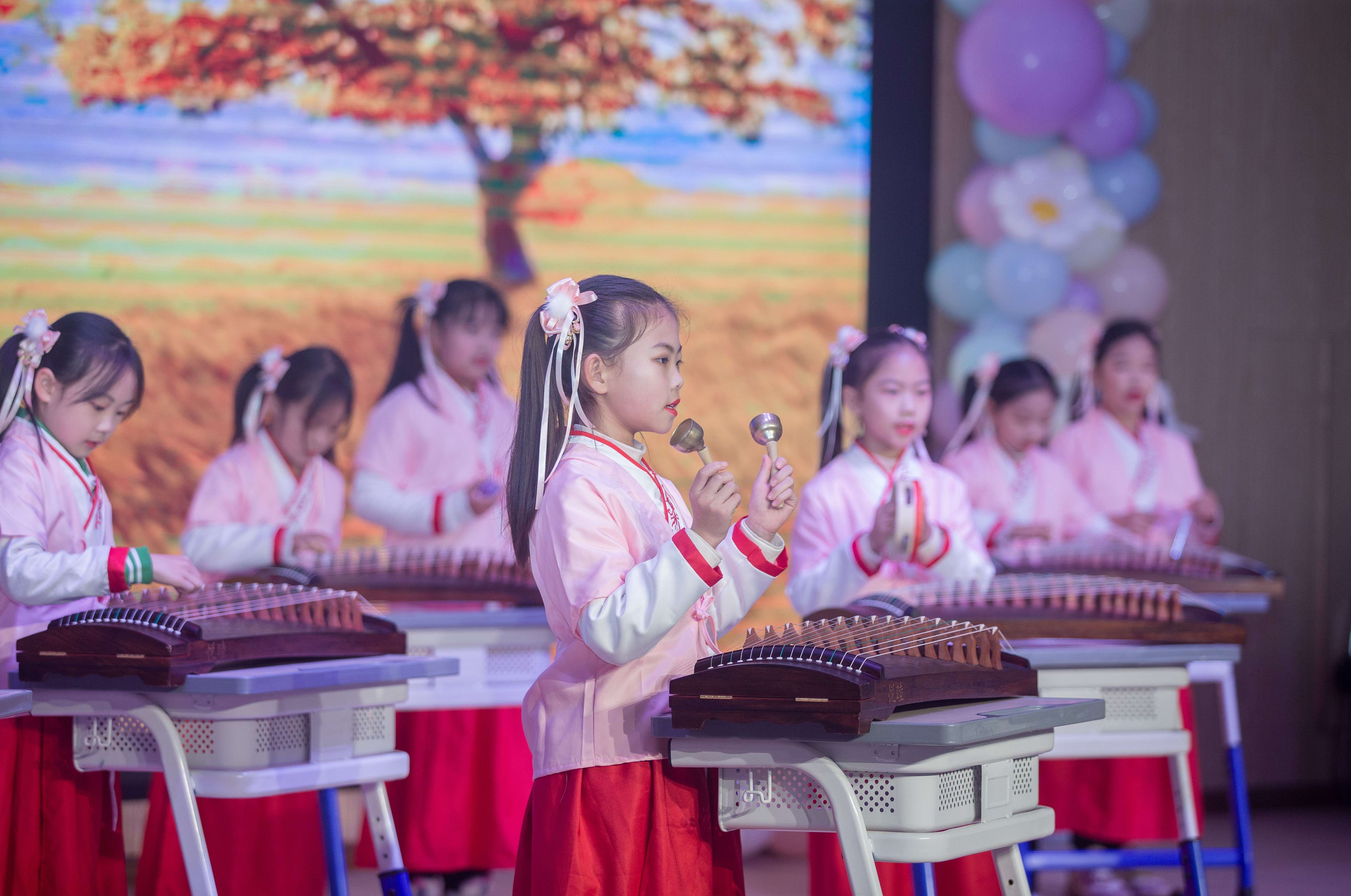 昆明市西山区芳草地国际学校