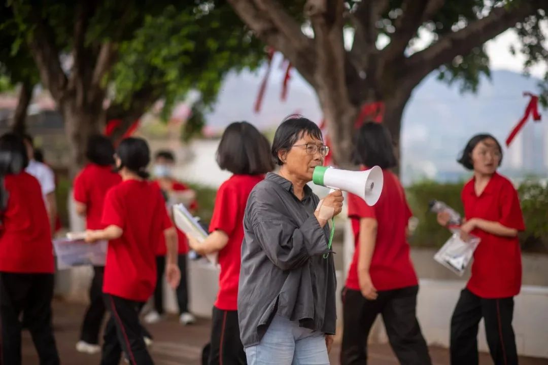 张桂梅老师（图源：新华社）