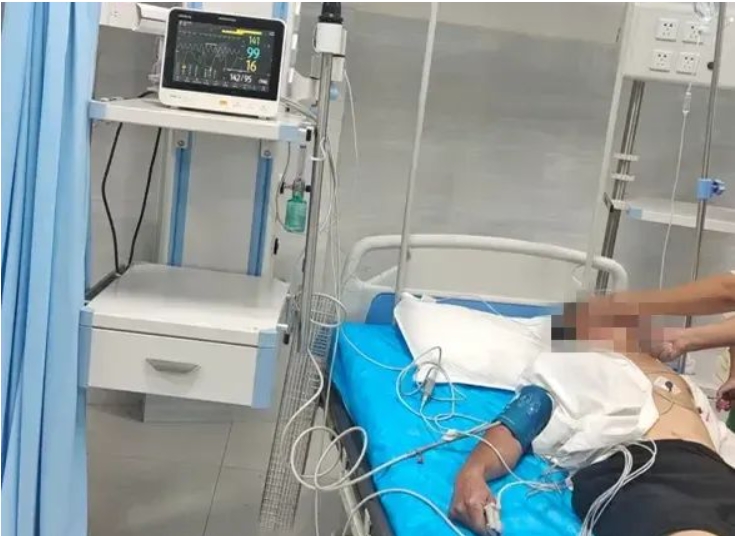 云南男子吃东西险丧命，然后他又试了两次.png
