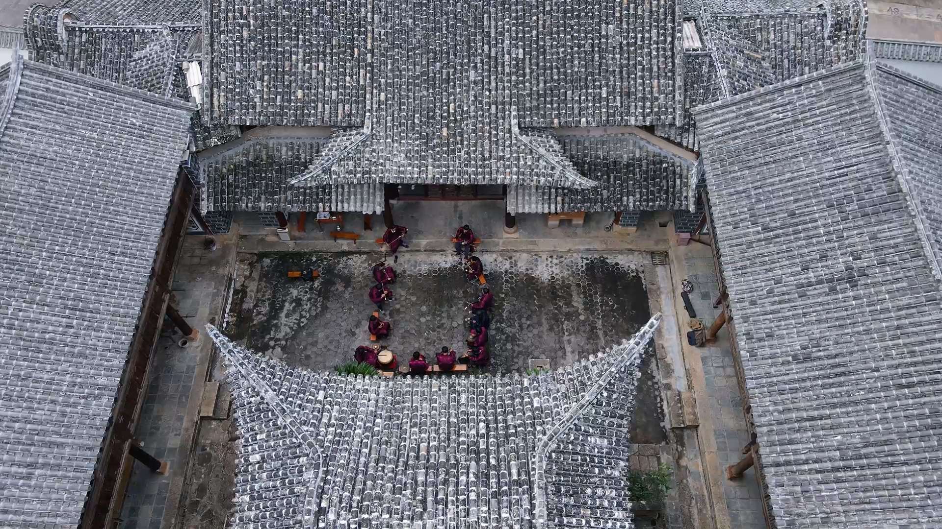 云南施甸：七旬洞经古乐队 吹拉弹唱乐悠悠(短视频).mp4_20241009_150049.498.jpg