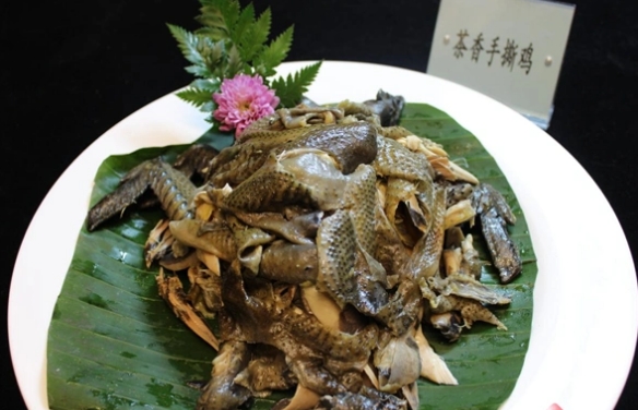 临沧美食茶香手撕鸡.png