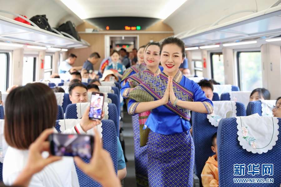 牢记嘱托再奋进 凝心聚力谱新篇｜坚定不移沿着习近平总书记指引的方向阔步前进—— 推动中国式现代化云南实践迈出坚实步伐