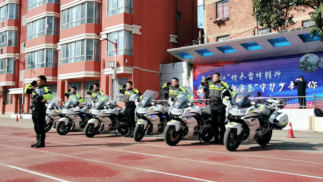 雷锋活动图片3.jpg