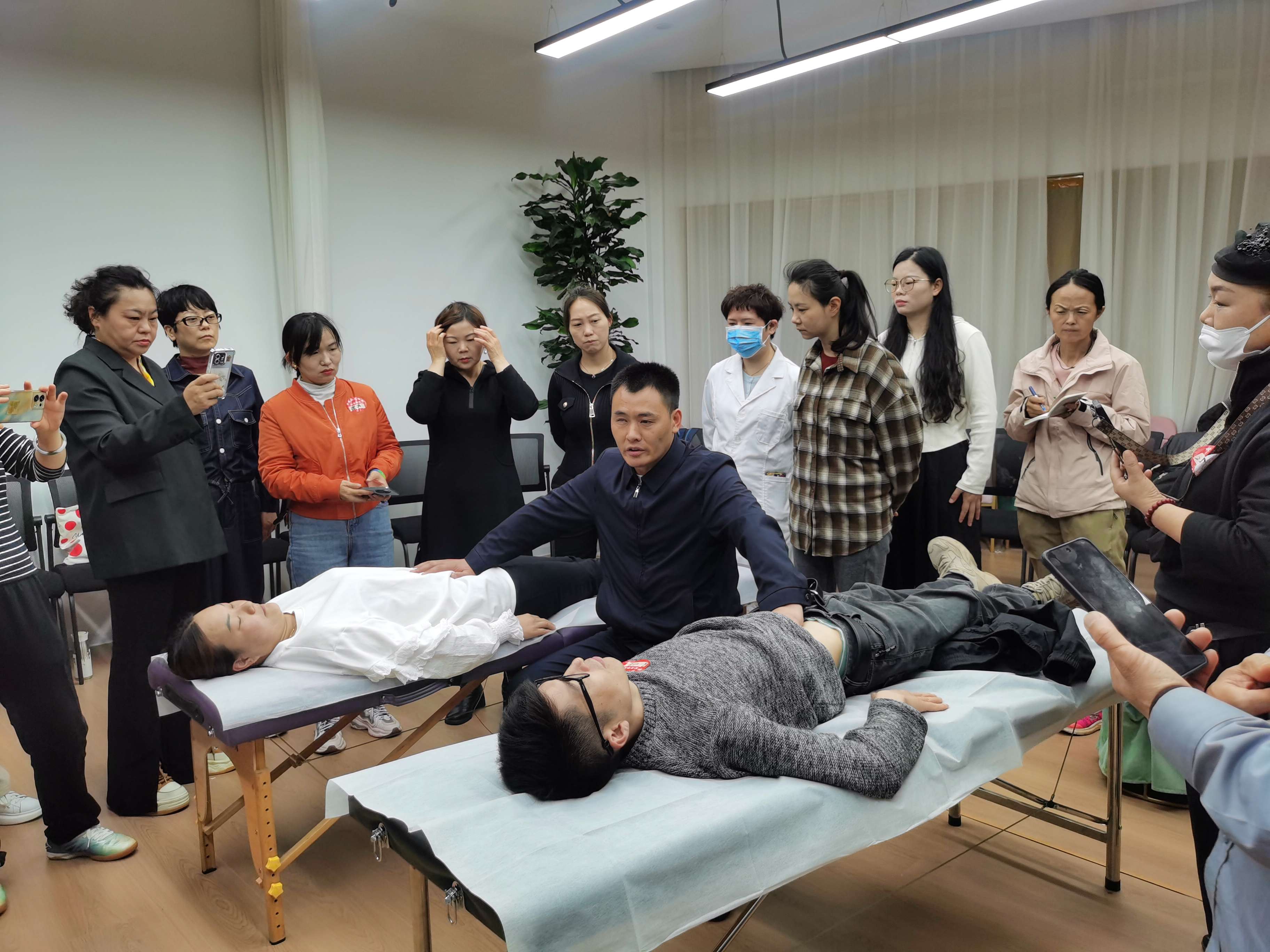 图2.jpg