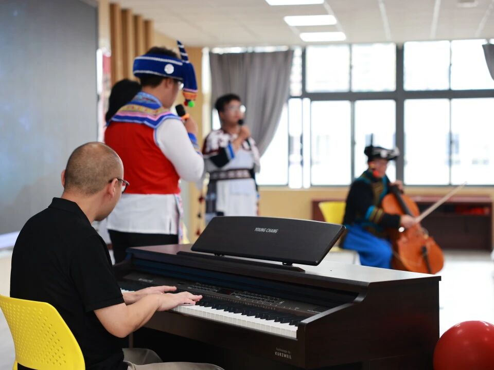 昆明市实验中学12345.jpg
