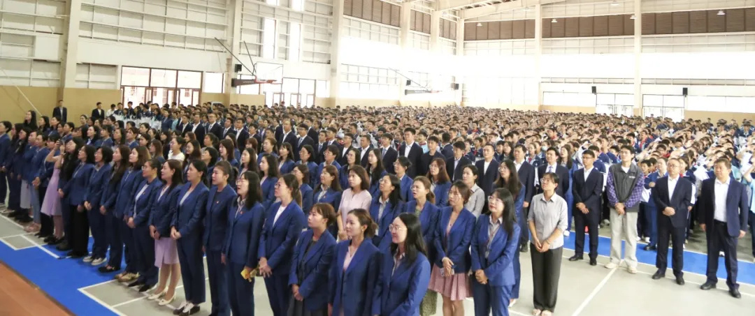 昆明仁泽中学这样温暖过节