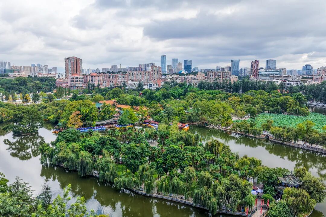 翠湖全景.jpg